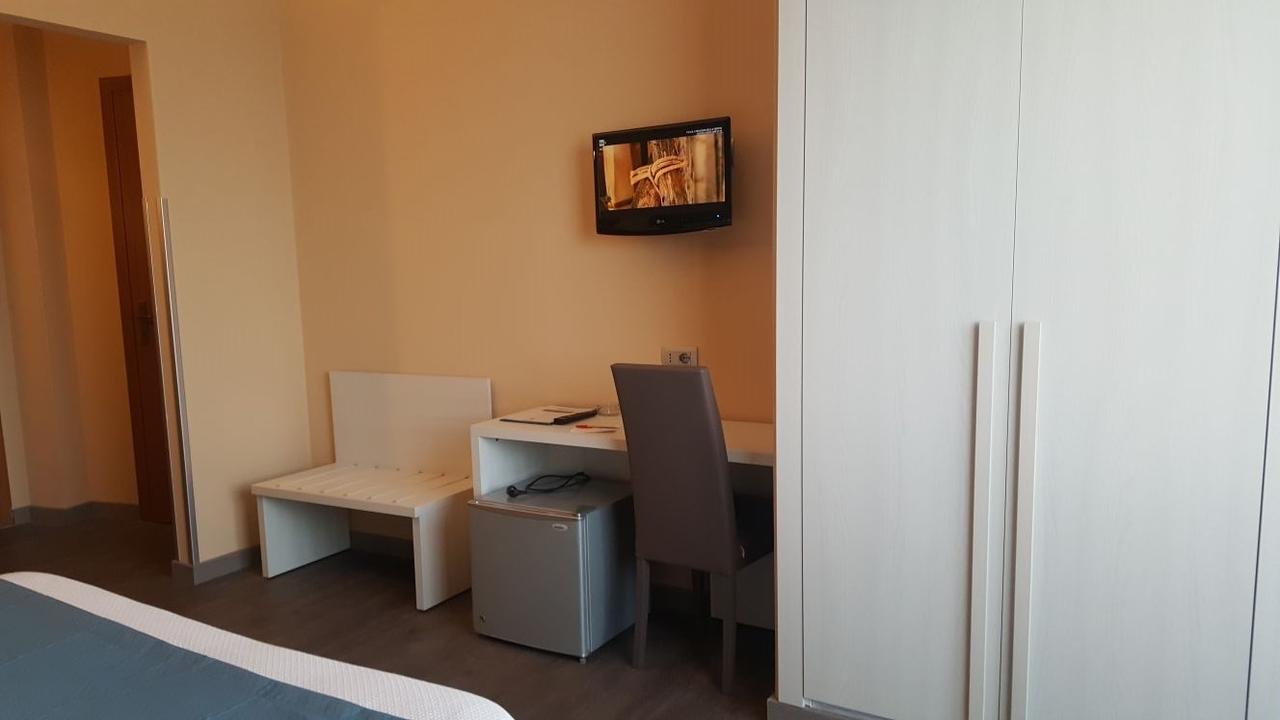 Park Hotel 라티나 외부 사진
