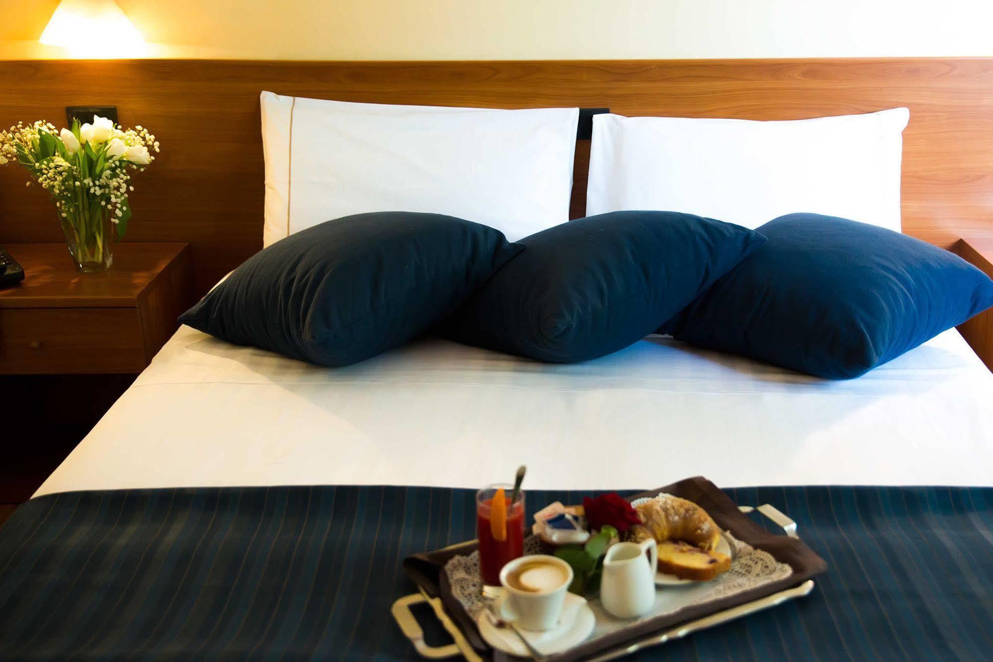 Park Hotel 라티나 외부 사진