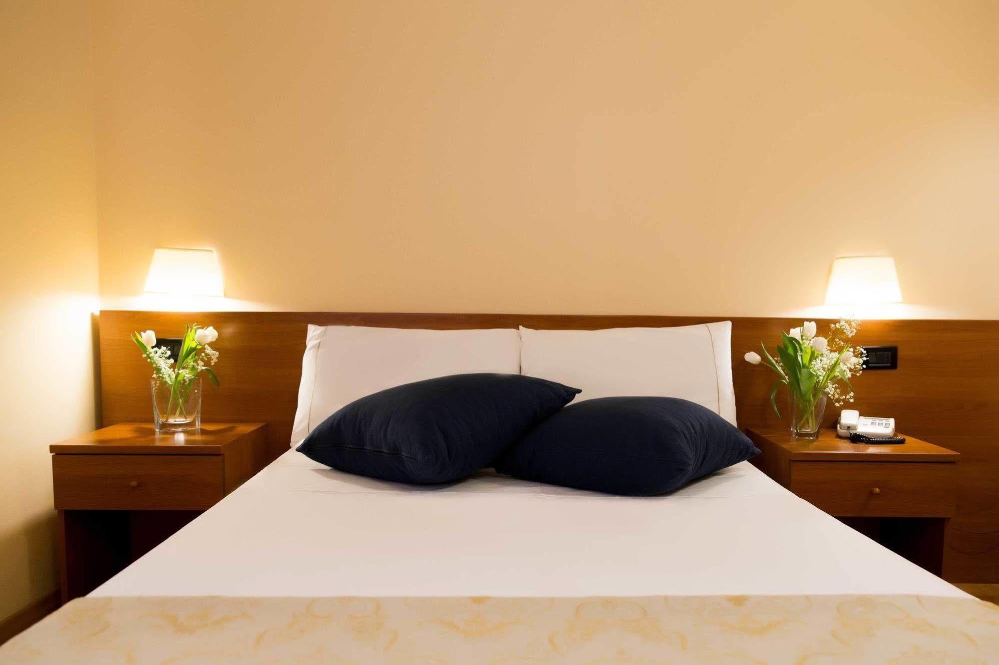 Park Hotel 라티나 외부 사진