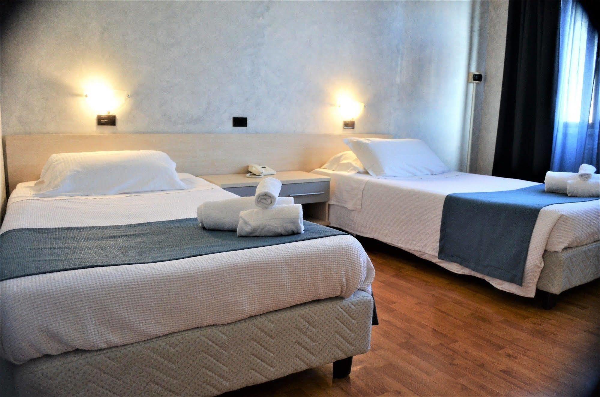Park Hotel 라티나 외부 사진