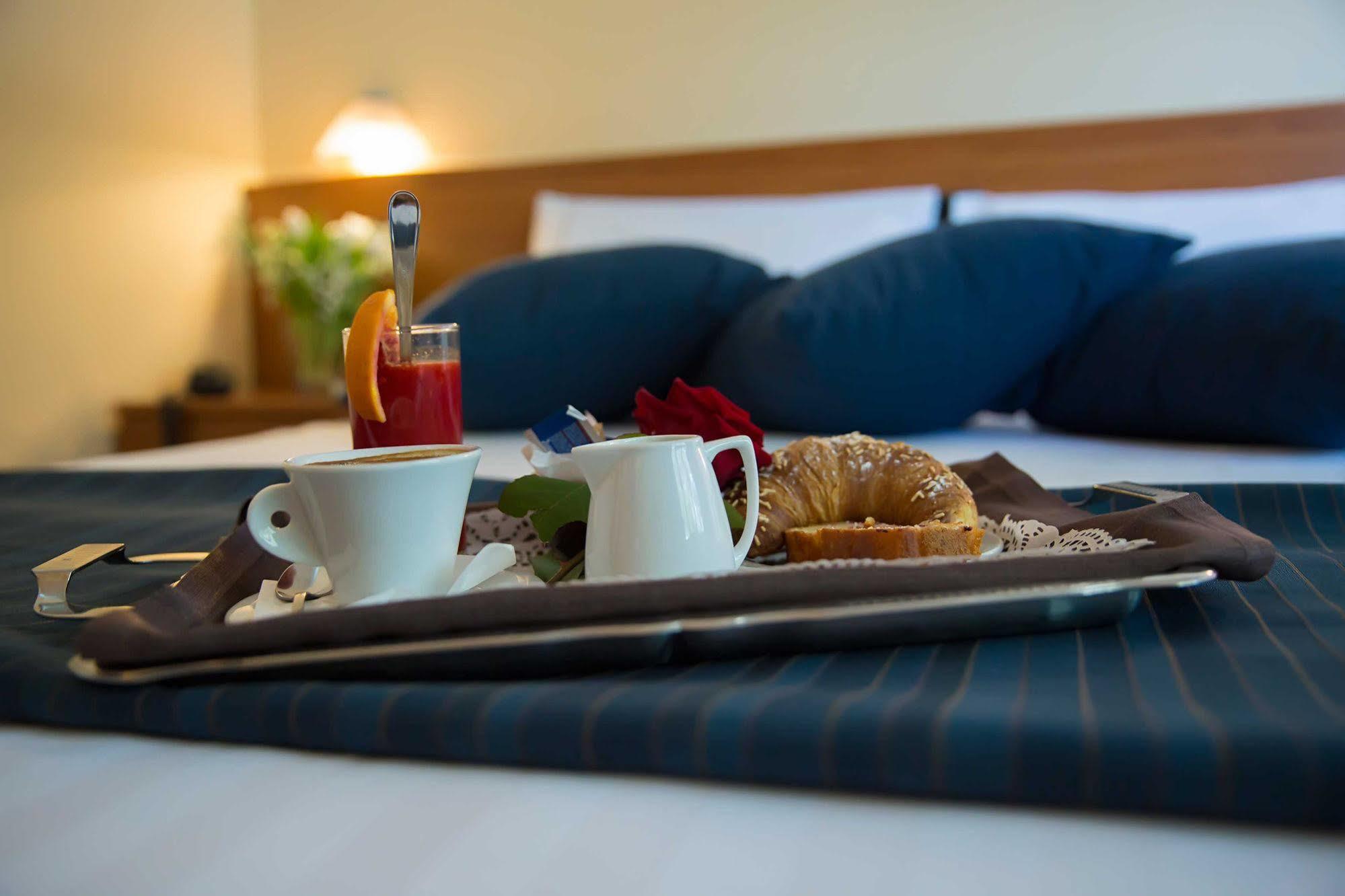 Park Hotel 라티나 외부 사진