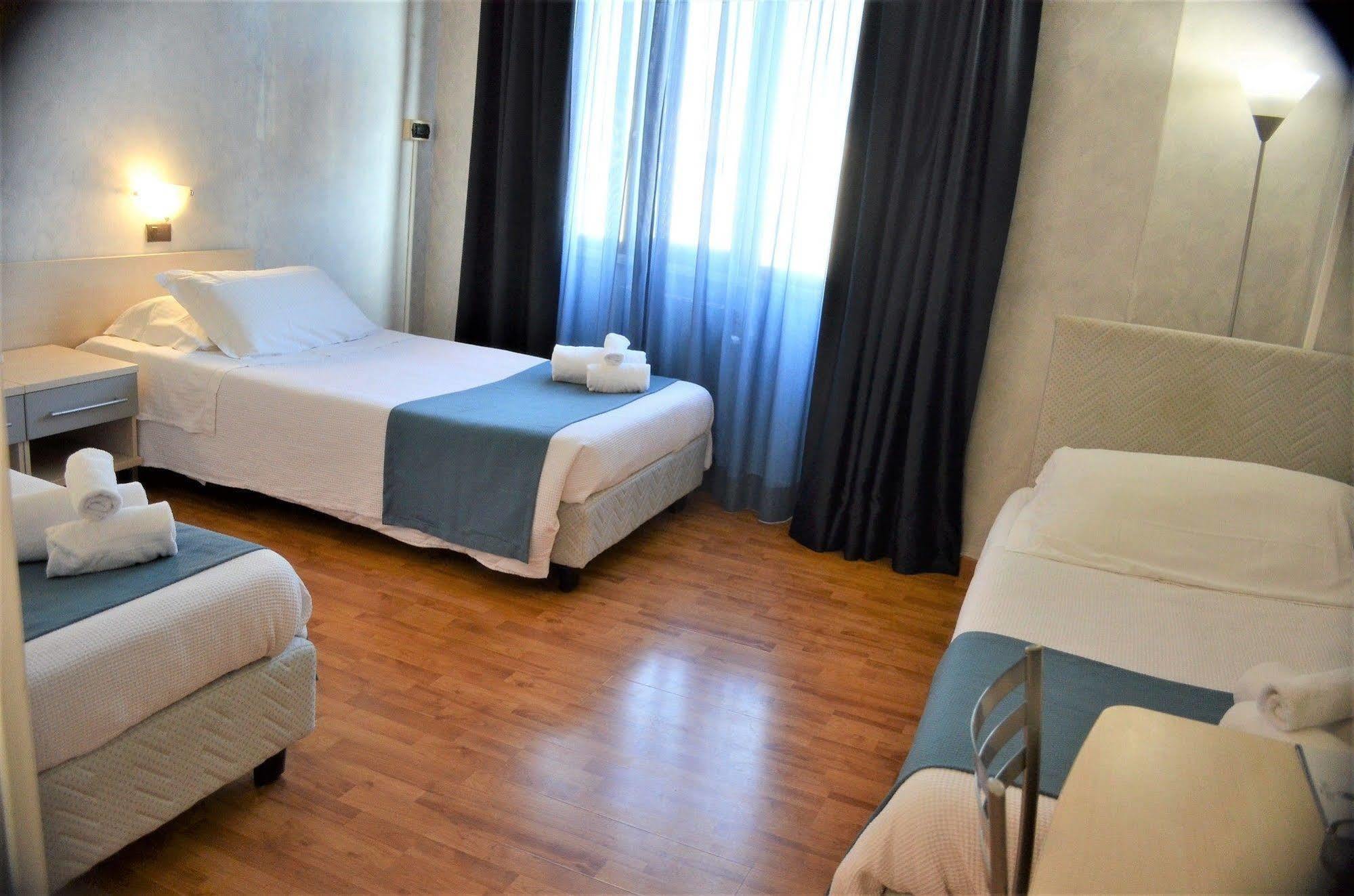 Park Hotel 라티나 외부 사진