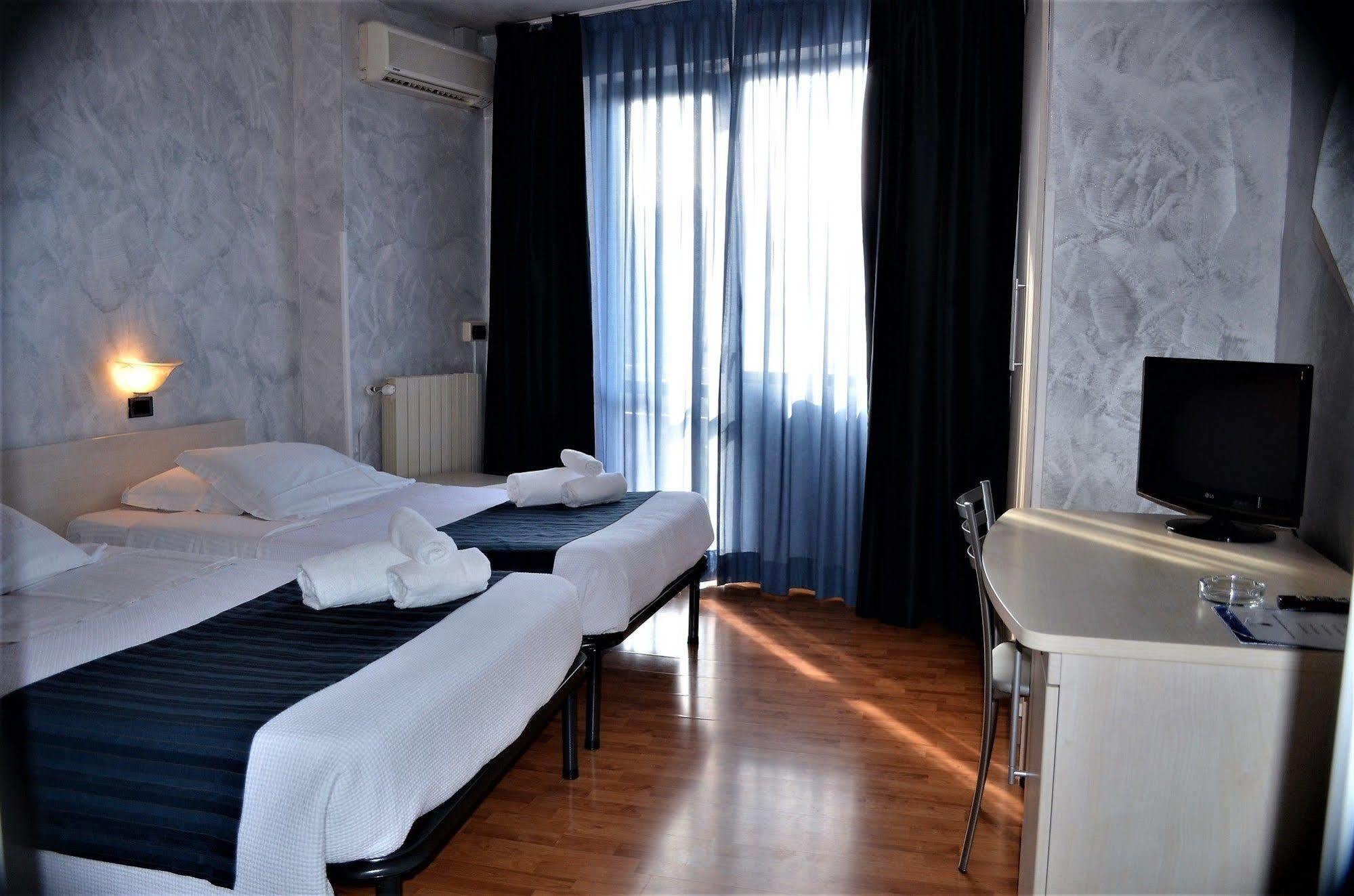 Park Hotel 라티나 외부 사진