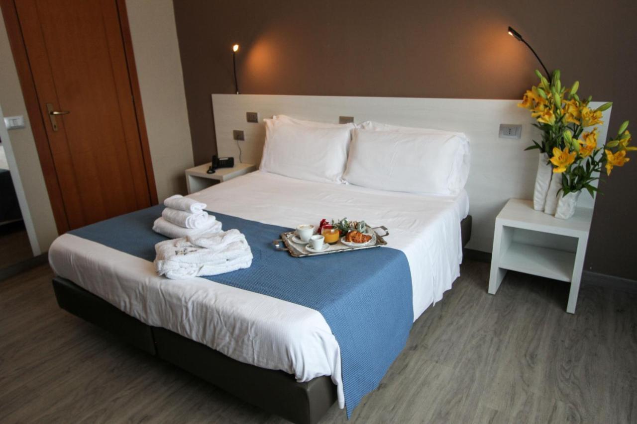Park Hotel 라티나 외부 사진